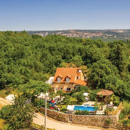 Pet Friendly In With Jacuzzi Zmijavci